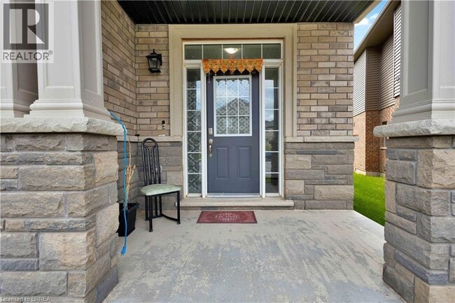 Photo - 29 Jenner Dr