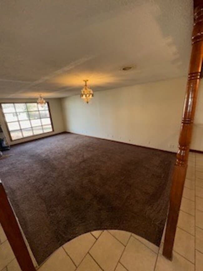 Photo - 1813 S Kerth Ave