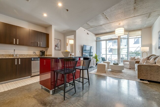 2 bed, 2 bath Condo in the Gulch with park... - 2 bed, 2 bath Condo in the Gulch with park...