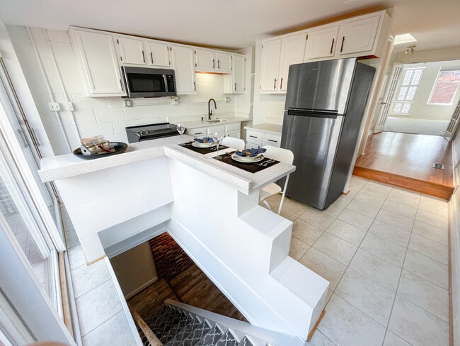 Photo - 1135 Olive St