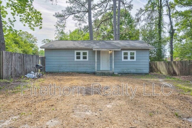 Photo - 2719a Meadowbrook Dr