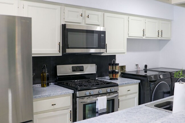 Photo - 6685 Kentwick Dr