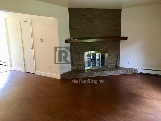 Photo - 1625 W Elizabeth St Unit J2