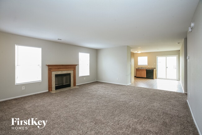 Photo - 1315 Shadetree Ln