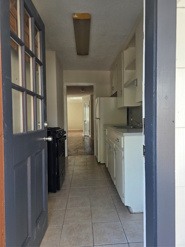 Photo - 3817 S Shepherd Dr Unit 2