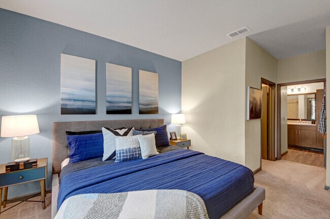 Photo - Courtney At Lake Shadow