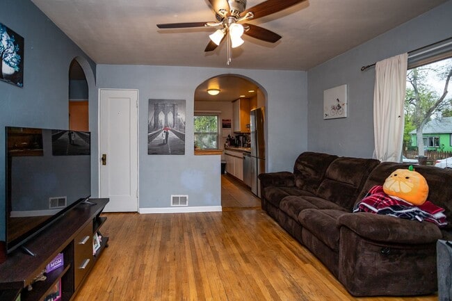 Photo - Adorable Ranch in Downtown Colorado Springs!