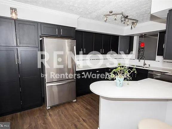 Photo - 7100 Springhouse Ln