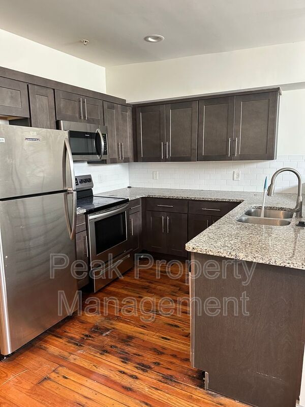 Photo - 1204 Hull St House