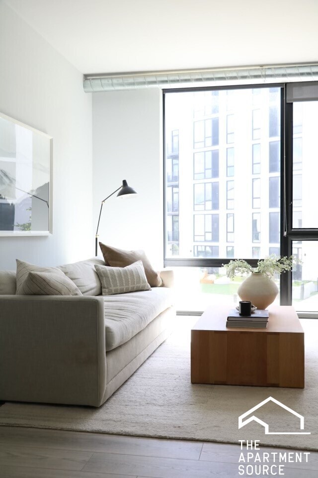 Photo - 2155 N Elston Ave Unit 350