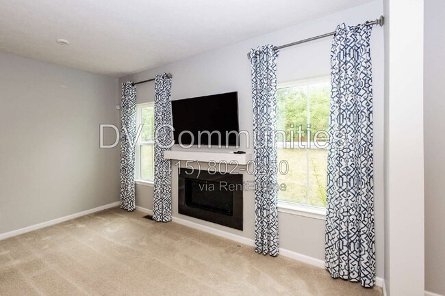 Photo - 7226 Hillsview Dr