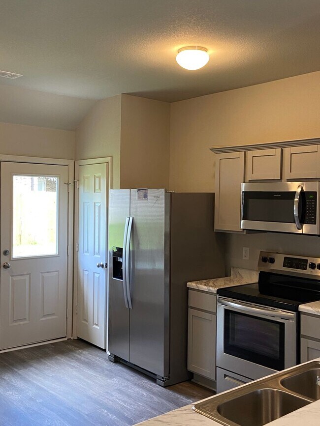 *PRELEASING* NEW Three Bedroom Two Bat... Rental House Rental in