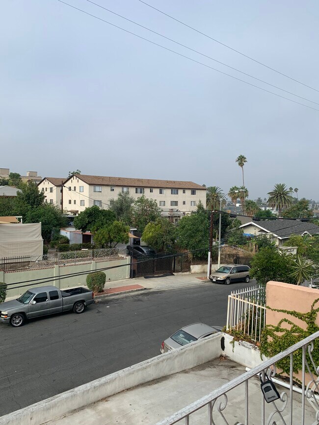 201 Rosemont Ave Unidad B