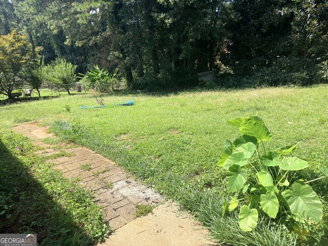 Photo - 477 Patterson Rd SW