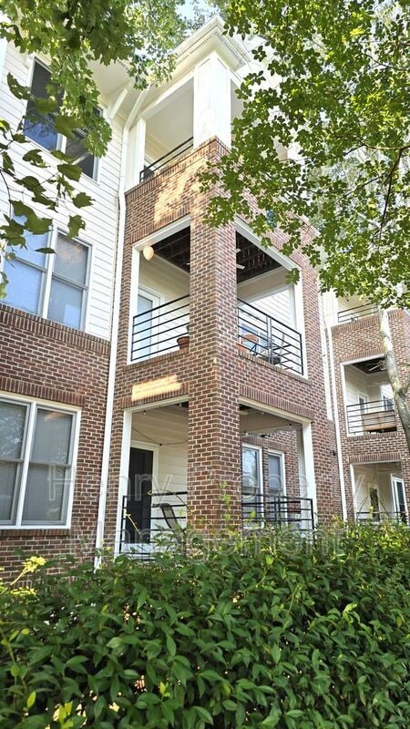 Building Photo - 720 N Person St Unit #304 Rental