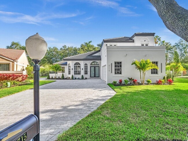 Photo - 3715 Starboard Ave