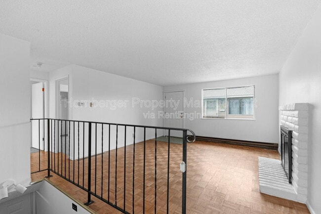 Photo - 37 E Rockwell Ave