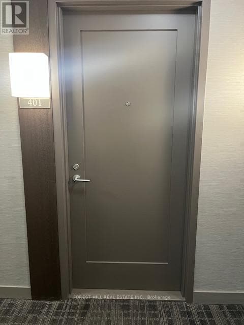 Photo - 310 Tweedsmuir Ave