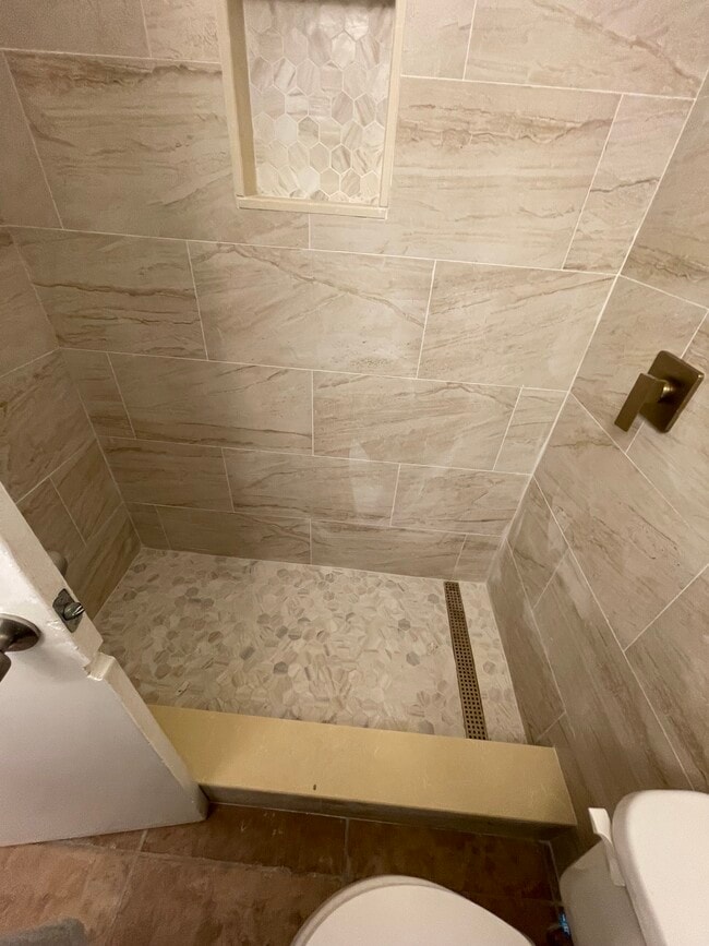 Photo - 419 E 8th Ave Unidad 2