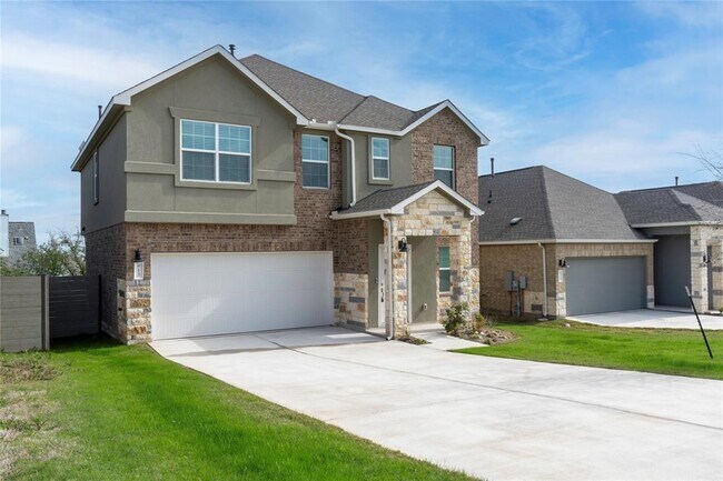 Photo - 913 Legends Ln