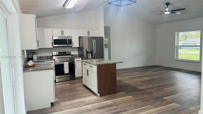 Photo - 117 Pine Crse