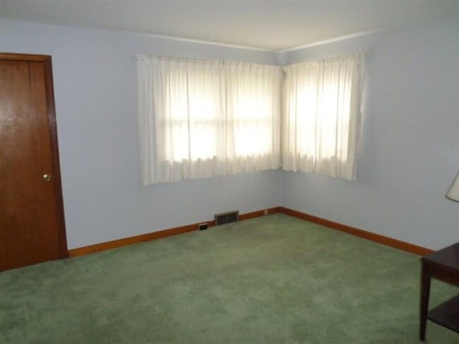 Photo - Great house very close to JMU!