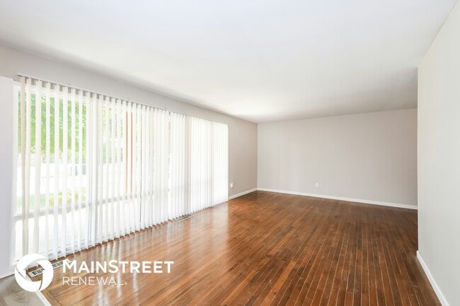 Photo - 1765 Talisman Ln