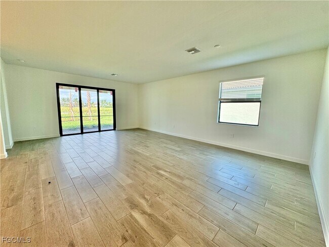 Photo - 19362 Hinkley Dr