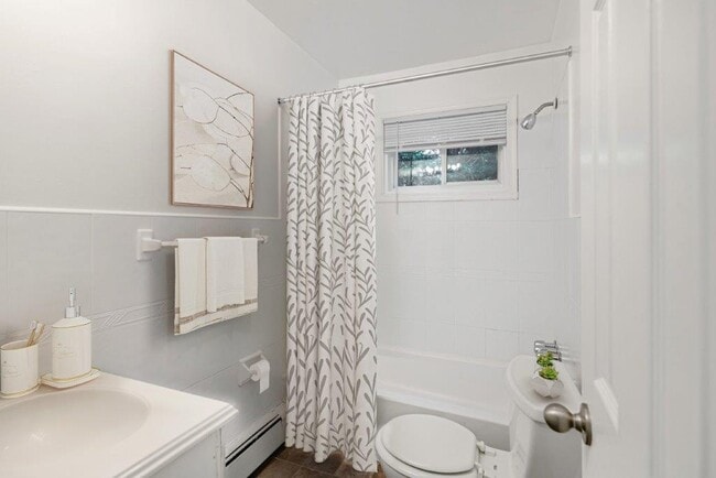 Edgewater Gardens Apartment Homes