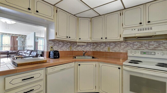 Photo - 3015 N Ocean Blvd Unit 3J