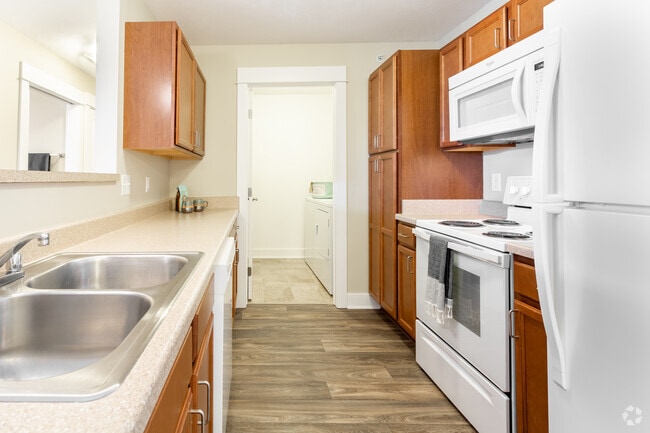 2BR,2BA,1040SF - The Orchid