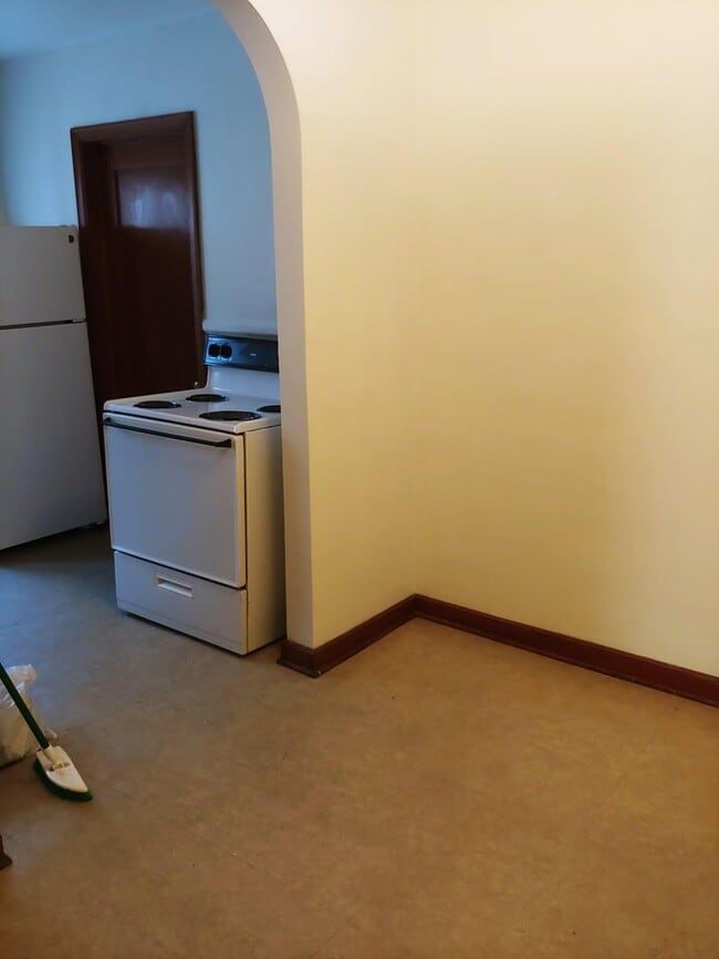 Photo - 121 3rd Ave E Unit 119.5 3rd Ave E Apt 2
