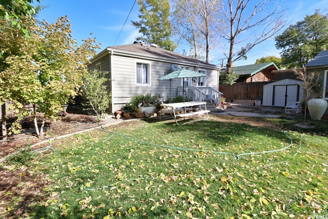 Photo - 120 E 350 N Unit main house