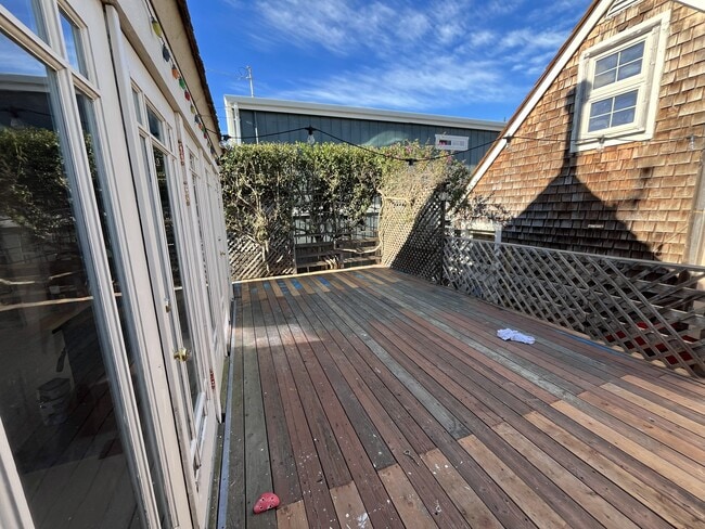 Photo - 1551 San Lucas St