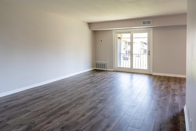 Photo - Woodcrest Village