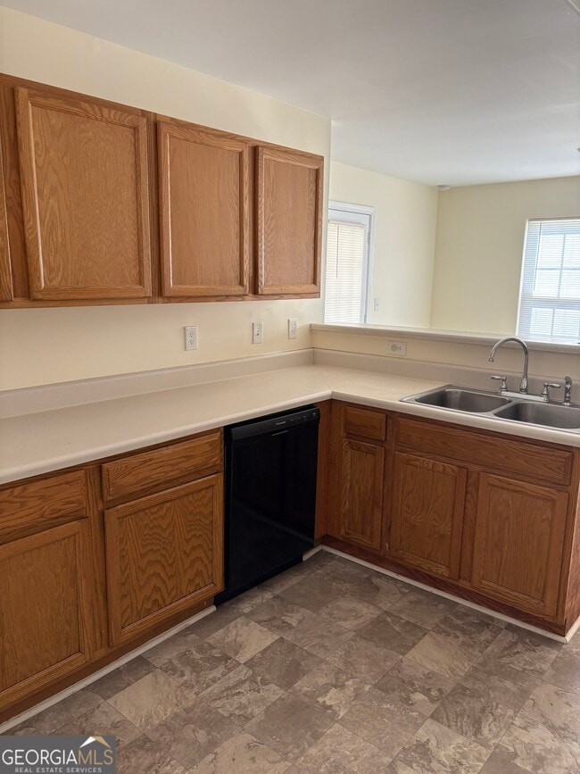 Photo - 294 Oliver Ridge Dr