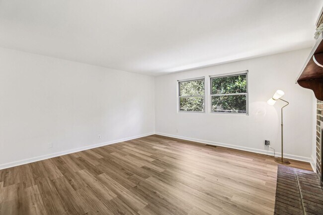 Photo - Charming Ranch Style Home With Spacious Basement in Brookhaven