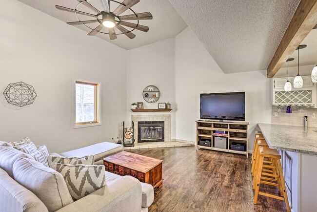 163 Burgundy Cir Unit SI ID1545696P