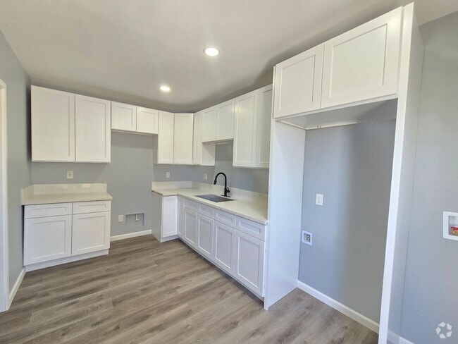Building Photo - 521 W Avenue J5 Unit 521 W Avenue J5 (ADU) Rental