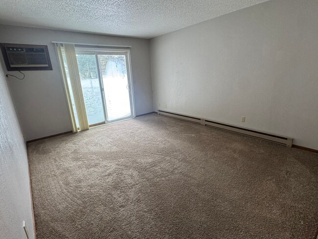 Building Photo - 213 9th Ave