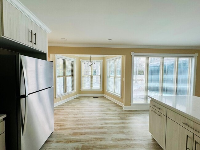 Photo - Luxury country rental 4x3 gated off black top!