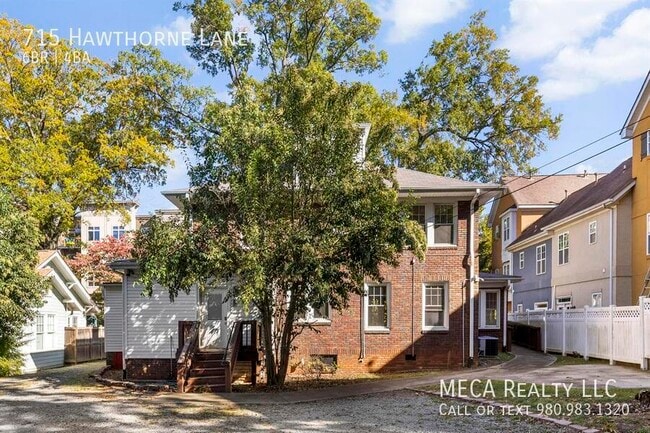 Photo - 715 Hawthorne Ln