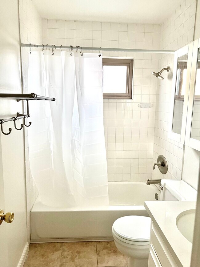 Photo - 4245 34th St