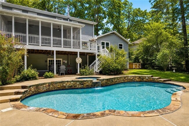 Photo - 220 Indian Hills Ct