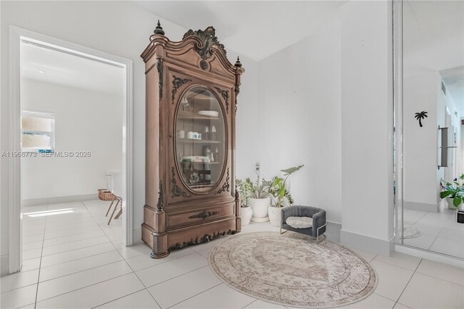 Photo - 5001 Collins Ave Unit 1K