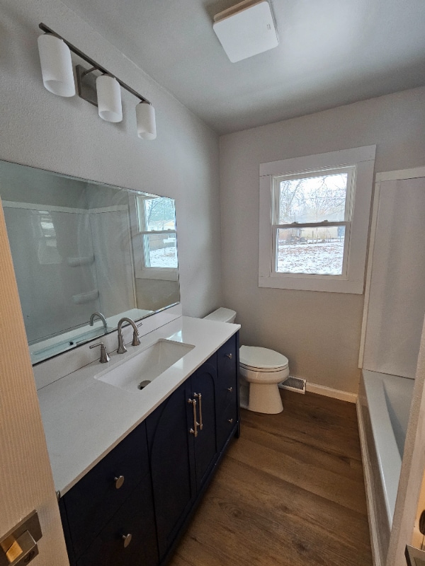 Photo - 1121 Debra Ln