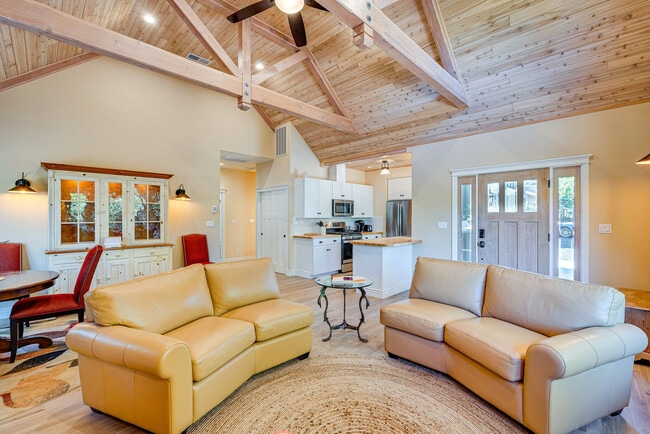 5700 Winding Way Unit SI ID1546020P