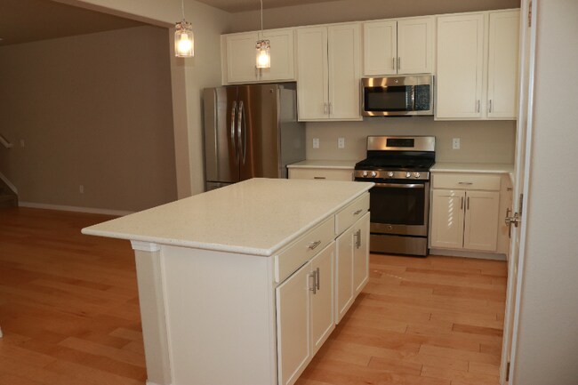 Photo - 1948 Lower Gold Camp Rd