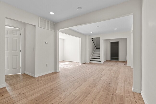 Photo - 402 S Franklin St