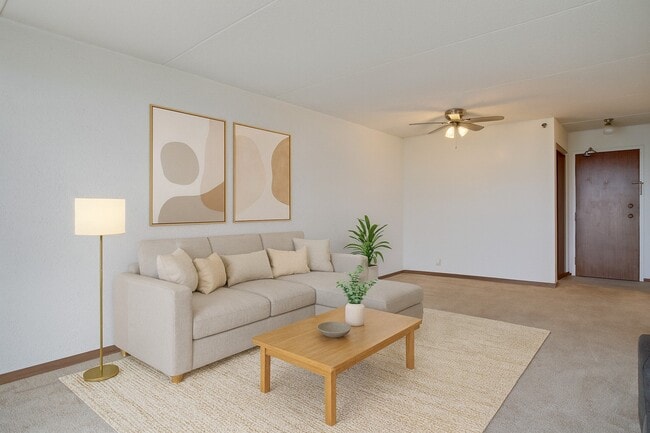 Building Photo - Centre Pointe Plaza